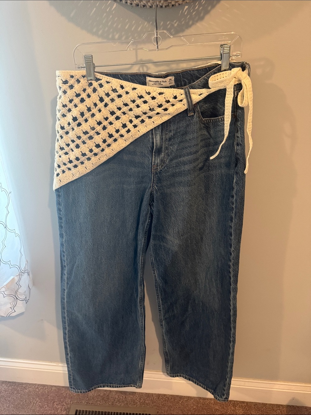 Low Rise Ultra Loose Jeans with Cream Crochet Belt - Size 28